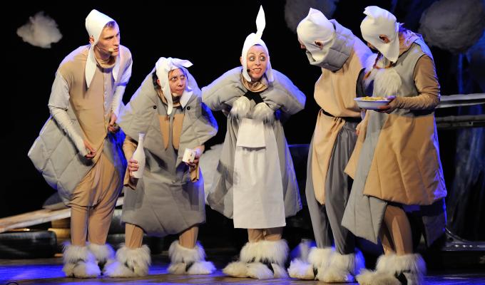 Луганський обласний академічний український музично-драматичний театр представив свої роботи глядачам столиці