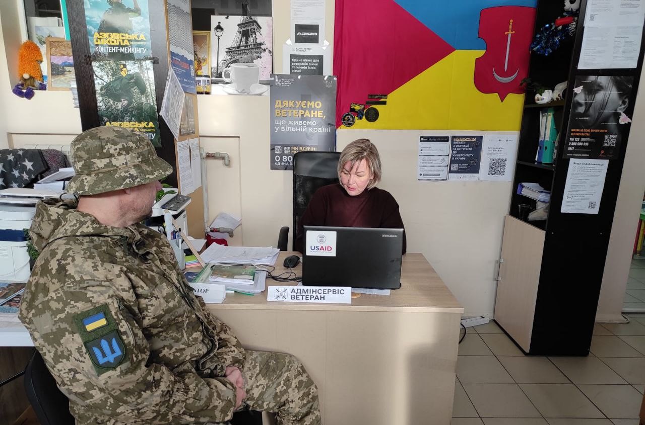 Сватівська громада у дії: адміністрація оздоровлює юних мешканців, розвиває Молодіжну раду й отримала відзнаку за ЦНАП