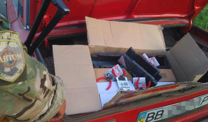 Фантомівці затримали партію промислових товарів  