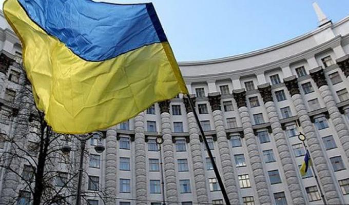 Уряд підвищив зарплати військовослужбовцям