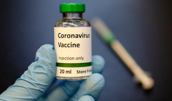 Спростування найпоширеніших міфів про вакцинацію проти COVID-19