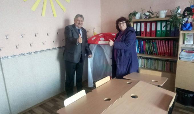 У містах і районах області: сватівські школи обладнують новими партами