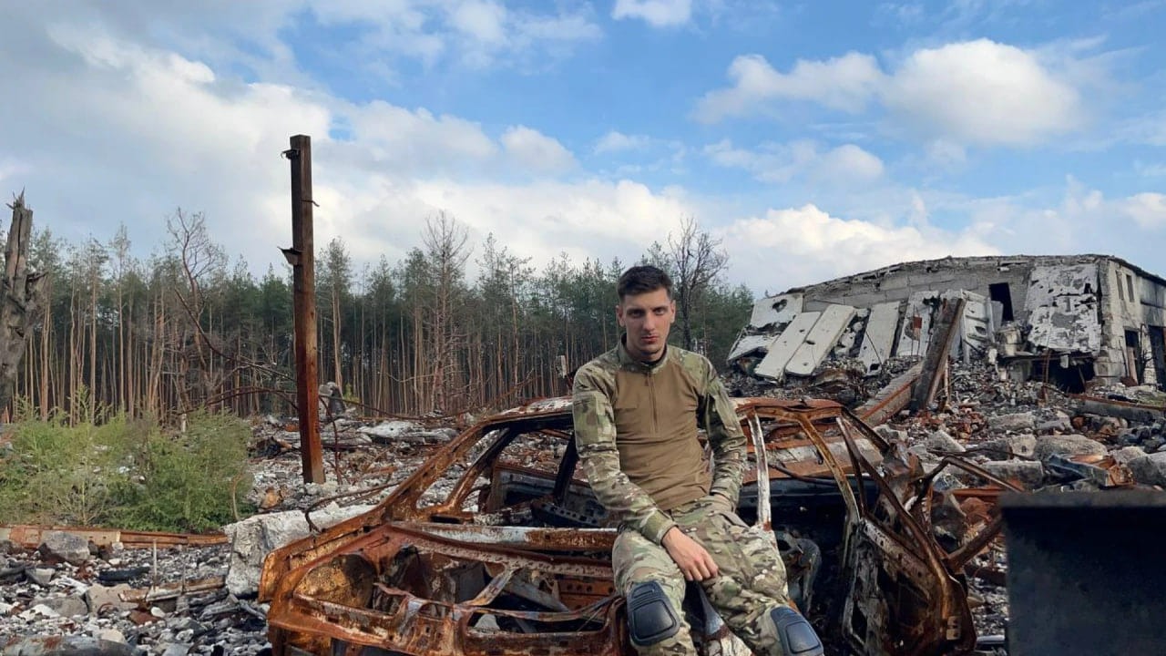 Вісім років під псевдонімом «Східний»: історія добровольця з Кадіївки Артема Карякіна