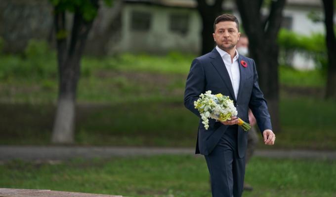 Президент на українсько-російському кордоні вшанував пам'ять загиблих у Другій світовій війні