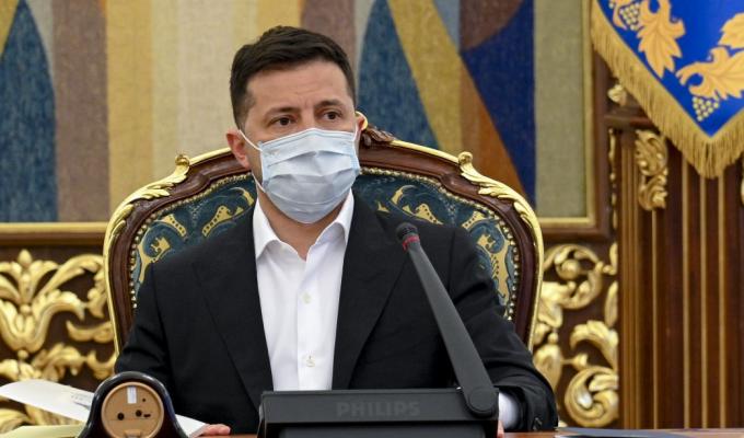 Президент: РНБО розглянула сім питань, зокрема щодо ситуації на Донбасі, запровадження нових санкцій та розробки законопроекту про олігархів