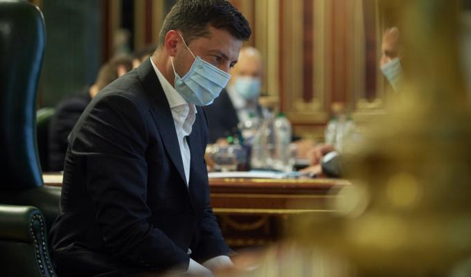 У зв’язку з погіршенням епідемічної ситуації карантин пропонується продовжити до листопада – селекторна нарада під головуванням Президента України