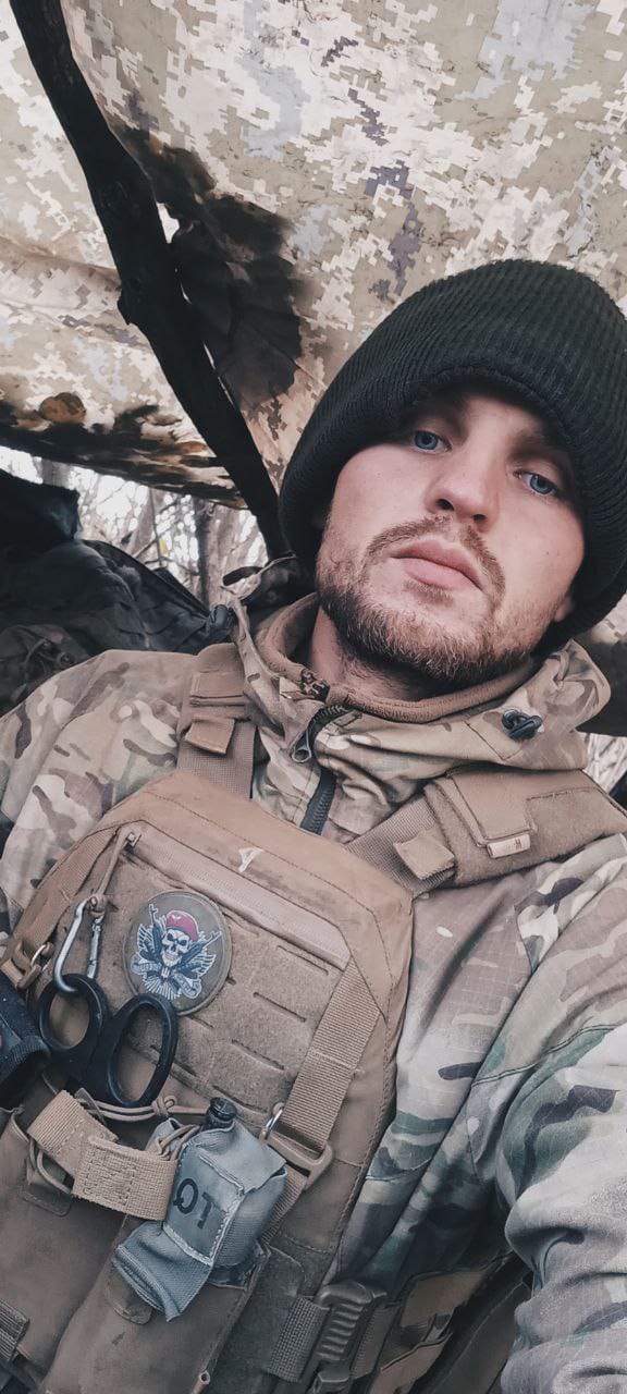 Нескорений на фронті і в грі: історія Олега Роменського