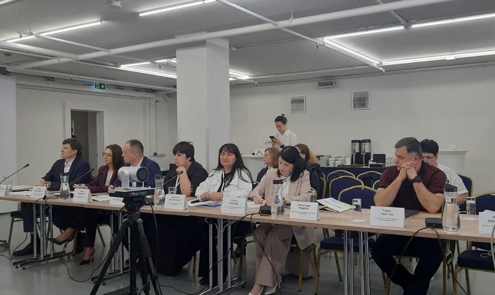 Луганщина отримала схвальні відгуки за 100 % влаштування дітей-сиріт у сімейні форми виховання