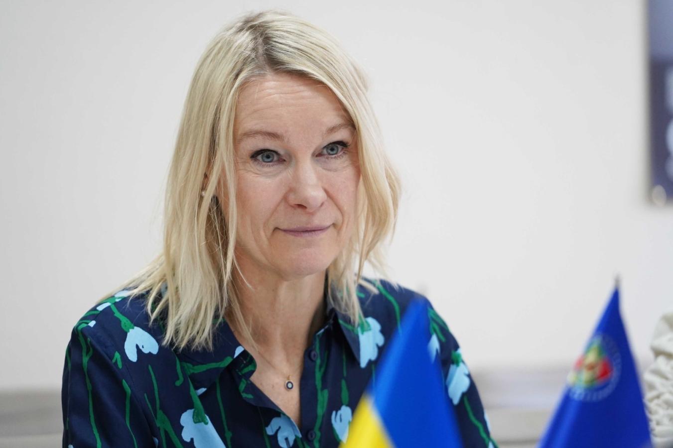 Луганська обласна державна адміністрація висловлює щиру вдячність пані Кароліні Ліндхольм Біллінг, представниці UNHCR Ukraine - Aгентство ООН у справах біженців в Україні, яка завершує свою місію в Україні