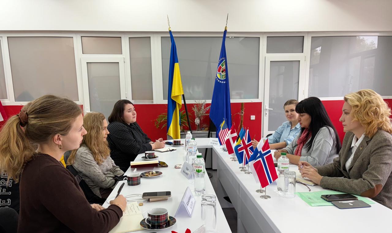 Із міжнародними експертами обговорено питання перехідного правосуддя та підтримки вразливих категорій населення