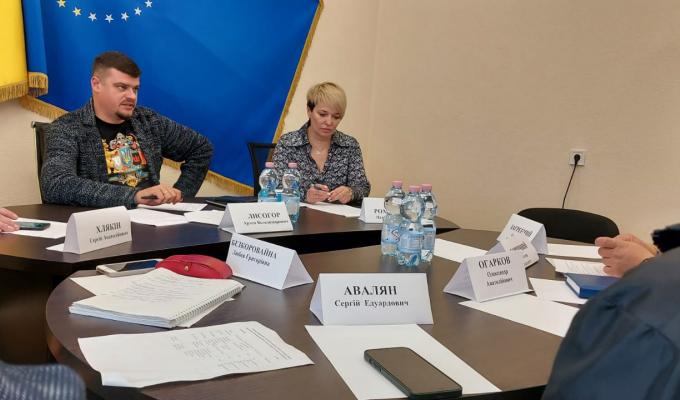 Аграрії Луганщини сертифікують фахівців для допомоги піротехнікам у розмінуванні після деокупації