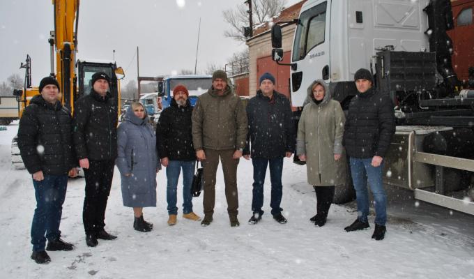 Артем Лисогор передав спецтехніку для потреб після деокупації Сватівщини