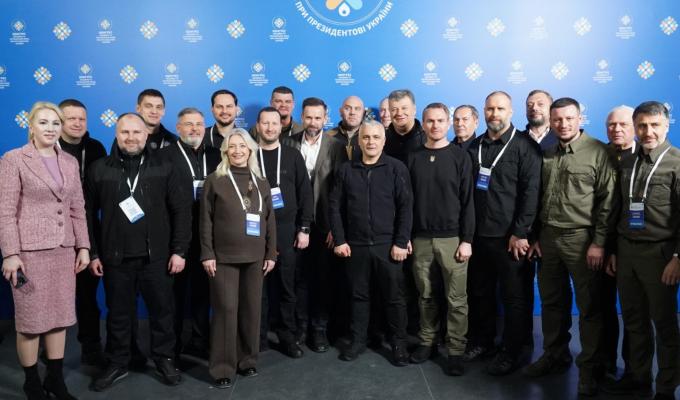 «Стійкість на фронті, стійкість – усередині країни, стійкість – у міжнародних відносинах!» – Володимир Зеленський під час Конгресу місцевих та регіональних влад