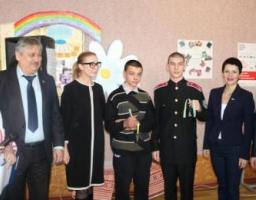 У містах і районах області: на Сватівщині у двох дітей-сиріт з’явився власний дім  