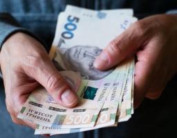 Державна допомога українцям: які виплати та пільги передбачає законодавство