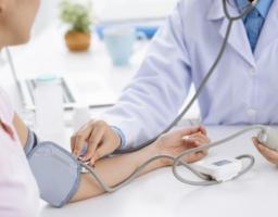 Медичну допомогу отримують всі: пацієнти з деклараціями та без