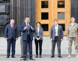 Прем’єр-міністр дав старт роботі мобільних груп із запобігання та виявлення порушень законодавства з питань державної митної справи