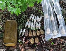 На Луганщині СБУ виявила три схрони бойовиків