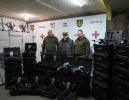 Олексій Харченко передав партію дронів бійцям 100-ої окремої механізованої бригади