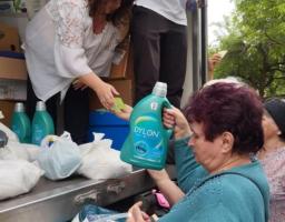 Луганська ОДА підтримала 300 переселенців у Кропивницькому: людям надали необхідні речі та фахові консультації