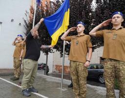 Прапор став символом надії: на вільну Україну, відновлення справедливості, повернення сотень тисяч ВПО на Луганщину, - Олексій Харченко