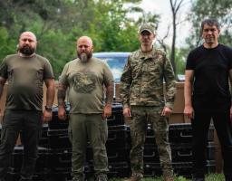 Бійці 53-ї ОМБр отримали чергову партію БпЛА та автомобілів  для виконання бойових завдань. Від початку року на потреби підрозділу спрямовано 44,1млн грн