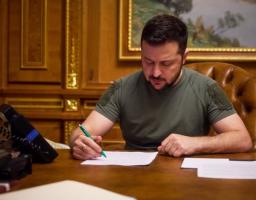 Держава розширює права ВПО: Володимир Зеленський затвердив оновлений закон