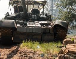 У "лнр" сповіщення про повітряні тривоги не працює у неробочий час - людей змушують сидіти вдома, бездіяльність ЖКГ - у Сіверськодонецьку сквери та дитячі майданчики прибирають батьки, зі ствольної артилерії та мінометів вдарив ворог на Луганщині