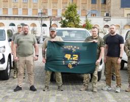 Олексій Харченко: чотири позашляховики передали бійцям штурмового батальйону 92-ої бригади