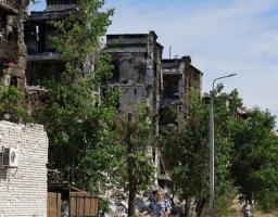 Повідомлення про пошкодження та знищення росіянами понад 28 тисяч квартир вже подали жителі Луганщини