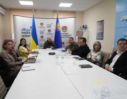 У системі «ДАР» зареєстровані 62 сільськогосподарські підприємства з Луганської області – Олексій Харченко долучився до обговорення програм підтримки місцевого бізнесу у воєнний час 