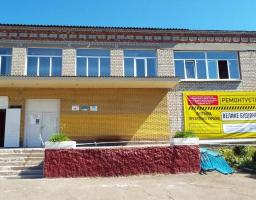 У Станично-Луганській школі ремонтують спортзал