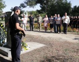 У Станиці Луганській встановили пам’ятний хрест загиблому воїну зі Львівщини