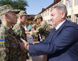 Перші погони отримали курсанти військового ліцею