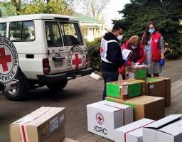 Попаснянські районні заклади охорони здоров’я отримали гуманітарну допомогу 