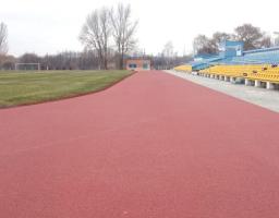 Велике будівництво: у Станиці Луганській реконструювали стадіон