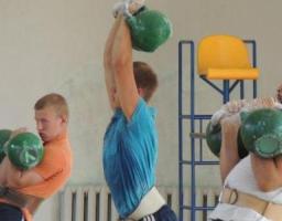 Луганчани вибороли медалі першості України з гирьового спорту