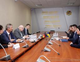 Роман Власенко і Ґернот Ерлер домовились про співробіництво 