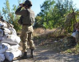 Новини АТО: на Луганщині не припиняються ворожі обстріли