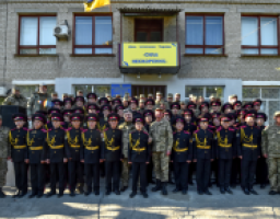 Президент зустрівся з ліцеїстами: Ви – це майбутнє нашої армії