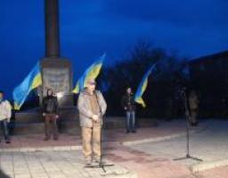 Молодь Сєвєродонецька вшанувала героїв Небесної Сотні