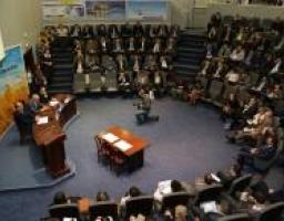 Відбулося пленарне засідання форуму «Луганська область: перспективи розвитку, виклики та можливості»