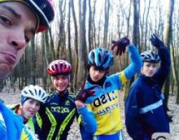 У перший день змагань наші велоспортсмени завоювали три нагороди на зимовому чемпіонаті України