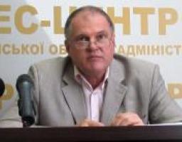 На брифінгу в облдержадміністрації виступив директор Офісу реформ у Луганській області Сергій Тихоновський, який розповів про підсумки роботи Офісу та попередні результати об’єднання територіальних громад
