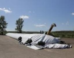 Тука ознайомився з унікальною технологією зберігання зерна у Новоайдарському районі