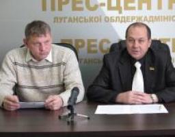 Сергій Самарський: «Сьогодні існує ціла низка проблем, пов’язаних з соціальною адаптацією та інтеграцією переселенців. На допомогу у вирішенні цих проблем прийшли міжнародні донори, які пропонують гранти та спеціальні проекти»