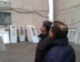 У Новотошківському селищний голова, який кинув людей напризволяще під час бойових дій, вимагає виплати собі заробітної плати