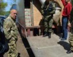 Москаль спіймав біля лінії розмежування вогню дві фури з пивом, які прямували на окуповані території  Найближчим часом будь-яке транспортне сполучення з окупованими територіями на Луганщині буде заборонене. Виняток — тільки для пішоходів
