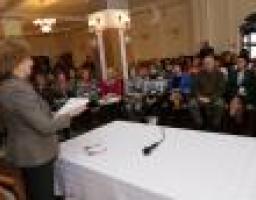 Заступник ВГО «Спілка жінок України», звертаючись до Туки: «Я Вам вірю і думаю, що багато жінок вам довіряє. І саме тому, що ми вам так віримо і довіряємо, ви не можете не виправдати нашу довіру»