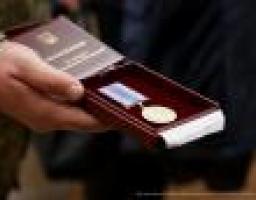 Г. Тука вручив державні нагороди колишнім співробітникам обласної міліції